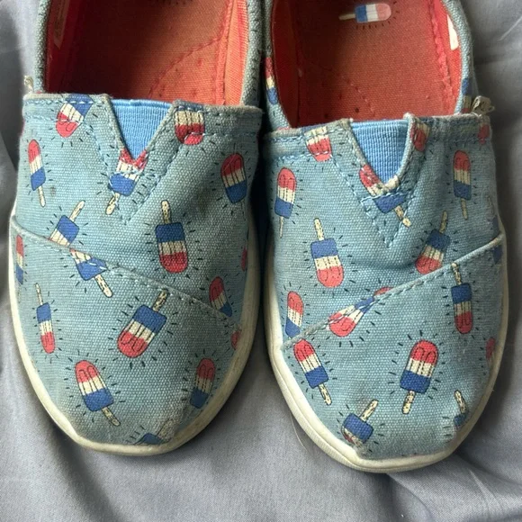 TOMS Kids Light Blue Ice Pop Classic Shoes - Picture 5 of 8